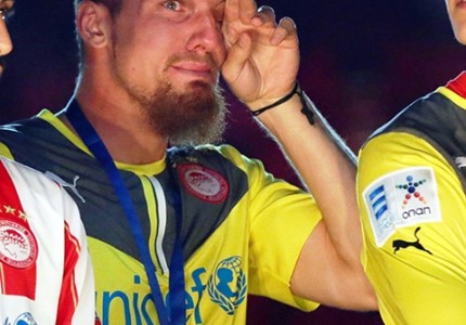 Ευχαριστώ και τον Θεό που μ΄ έκανε Ολυμπιακό!!!