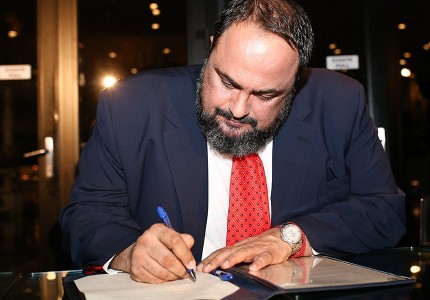 Το ποδόσφαιρο στην υπηρεσία της ανθρωπότητας!