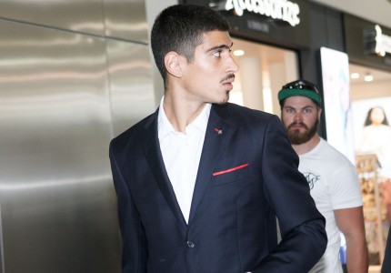 Εικόνες από την αναχώρηση του Θρύλου