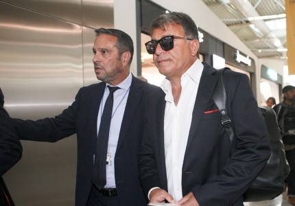 Εικόνες από την αναχώρηση του Θρύλου