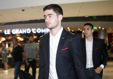 Εικόνες από την αναχώρηση του Θρύλου