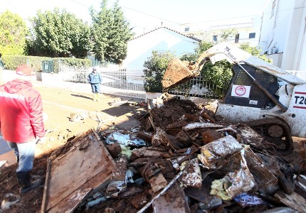 Για πέμπτη ημέρα ο Θρύλος στο πλευρό των κατοίκων της Μάνδρας