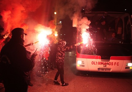 Ξεσηκωμός στο Αγρίνιο! (Photos+vid)