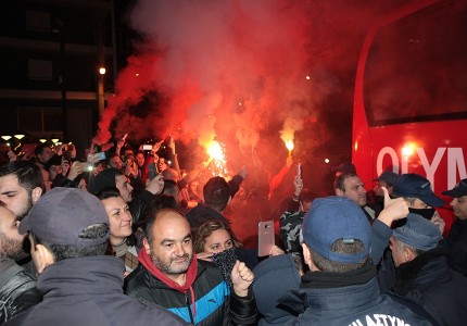 Ξεσηκωμός στο Αγρίνιο! (Photos+vid)