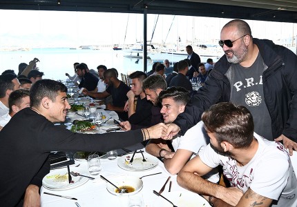 Γευμάτισαν οικογενειακά οι πρωταθλητές (photos)