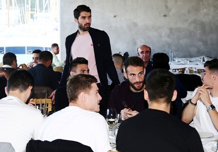Γευμάτισαν οικογενειακά οι πρωταθλητές (photos)