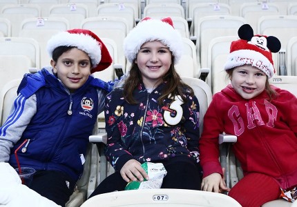 Γιορτινή ατμόσφαιρα στο ΣΕΦ (photos)