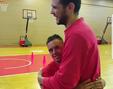 ONE TEAM και Θρύλος μαζί!