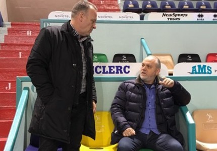 Δίπλα στην ομάδα ο πρόεδρος (photos)