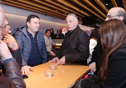 Γιόρτασε ο Θρύλος των επιτυχιών! (Photos)