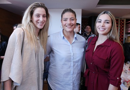 Γιόρτασε ο Θρύλος των επιτυχιών! (Photos)