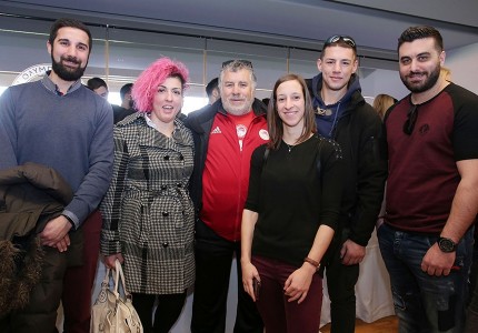 Γιόρτασε ο Θρύλος των επιτυχιών! (Photos)