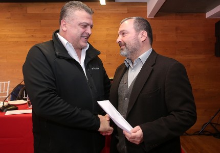 Γιόρτασε ο Θρύλος των επιτυχιών! (Photos)