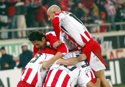 Έτσι... νικάει ο Πειραιάς (photos, video)