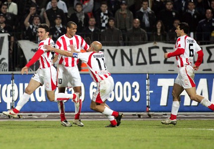 Πέτρες εσείς; Γκολ εμείς και άντε γεια! (photos, videos)