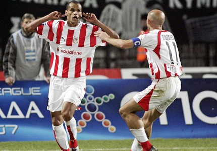 Πέτρες εσείς; Γκολ εμείς και άντε γεια! (photos, videos)