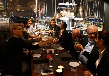 Επίσημο δείπνο παρέθεσε ο Θρύλος (photos)