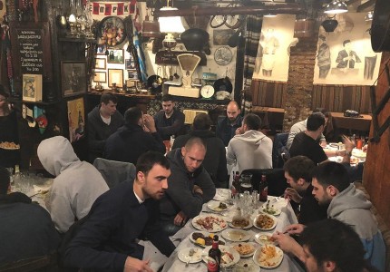 Δείπνο ενότητας από Σφαιρόπουλο (photos)