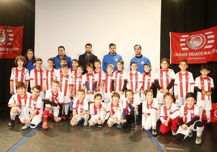 Δίπλα στις σχολές του Θρύλου ο Ανσαριφάρντ! (Photos)