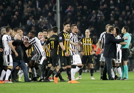 Ξεφτιλίσατε το ποδόσφαιρο! Συγχαρητήρια...