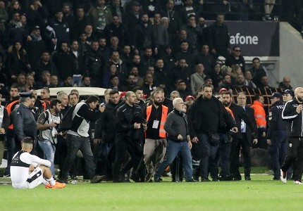 Ξεφτιλίσατε το ποδόσφαιρο! Συγχαρητήρια...