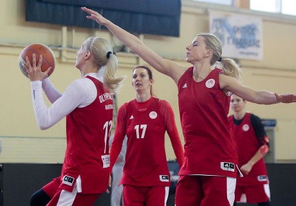 Φορτσάρει για το τρίτο σερί (photos)