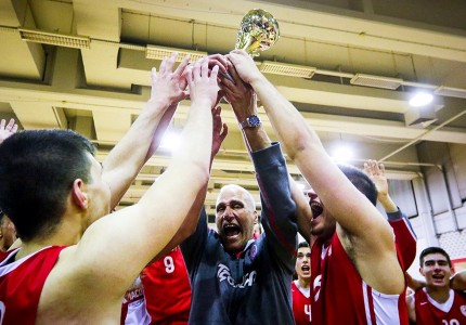 Πρωταθλητής στους Έφηβους ο Θρύλος!