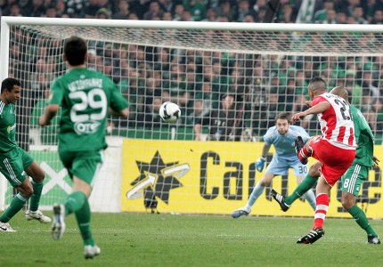 Αγάλματα στο ΟΑΚΑ με το 