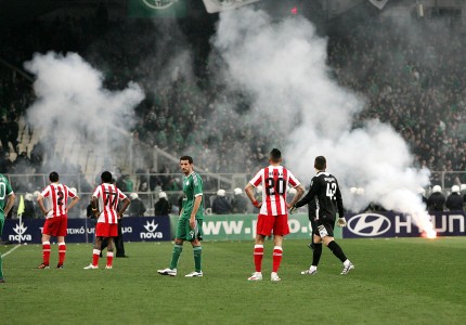 Δεν άντεξαν την... πίκρα και το διέκοψαν! (photos, video)