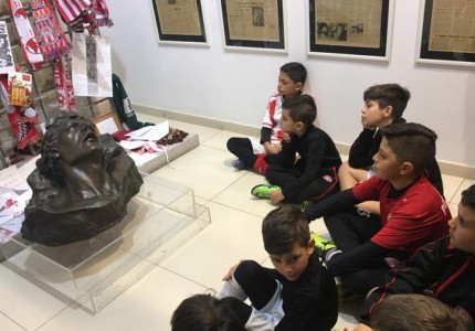 Από τη Λάρνακα στον Πειραιά! (photos)