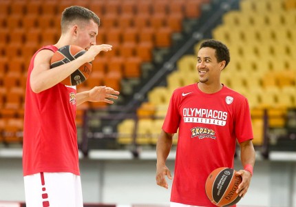Φορτσάρει για Ζαλγκίρις ο Ολυμπιακός (photos)