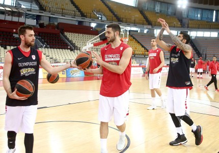 Φορτσάρει για Ζαλγκίρις ο Ολυμπιακός (photos)