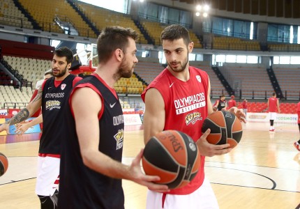 Φορτσάρει για Ζαλγκίρις ο Ολυμπιακός (photos)
