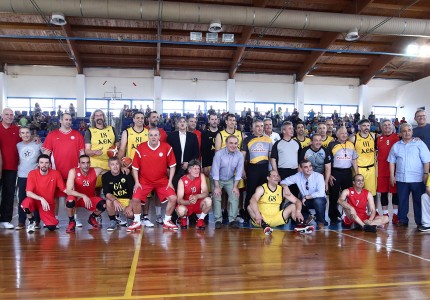 Φιλικό για καλό σκοπό (photos)