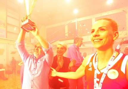 Τα... κλικ της κούπας!