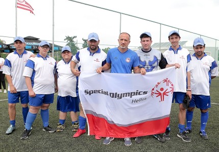 Ο Θρύλος δίπλα στα Special Olympics! (Photos+Video)