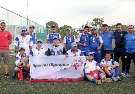 Ο Θρύλος δίπλα στα Special Olympics! (Photos+Video)