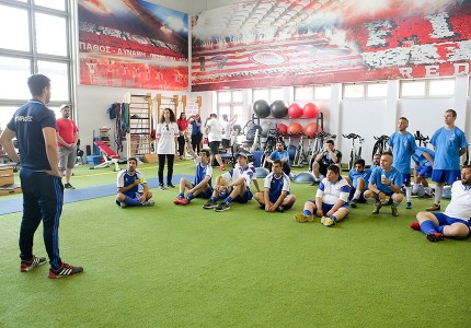 Ο Θρύλος δίπλα στα Special Olympics! (Photos+Video)