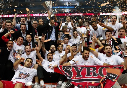 Τι τους έφτιαξες, Θρύλε μου! (photos, video)