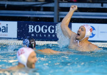 Έτσι σηκώνουν τα ευρωπαϊκά! (photos)