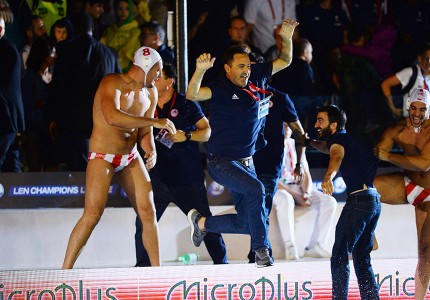 Έτσι σηκώνουν τα ευρωπαϊκά! (photos)