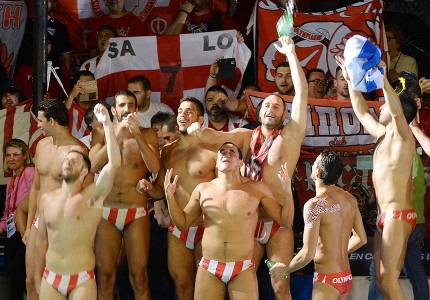 Έτσι σηκώνουν τα ευρωπαϊκά! (photos)