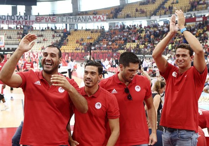 Τα... κλικ της αποθέωσης στο ΣΕΦ