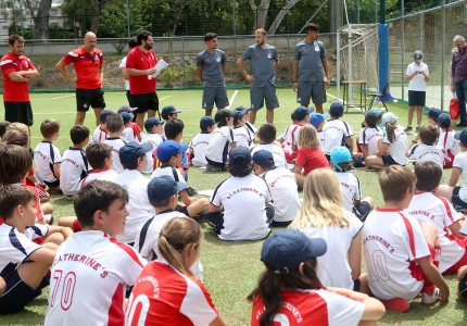 Η επίσκεψη του Θρύλου στο St. Catherine's School (photos)