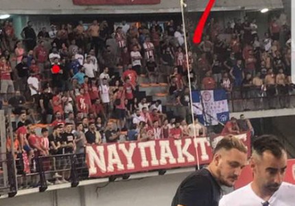 Βλέπει πράσινα και... 