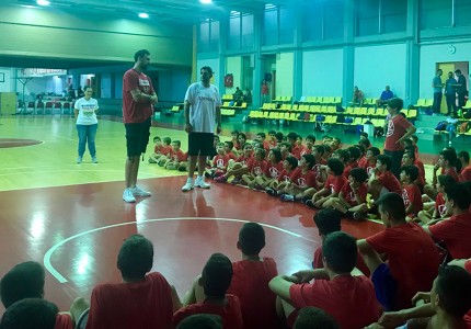 Ωραίες στιγμές με Μιλουτίνοφ (photos, video)