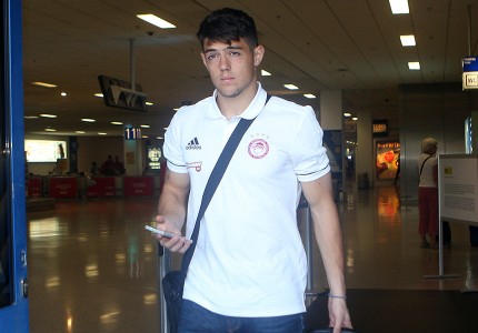 Στη βάση του ο Ολυμπιακός (photos)