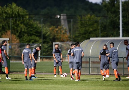 Η πρώτη προπόνηση στο Γκενκ (photos)
