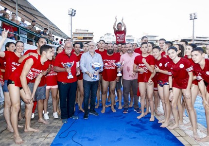 Έτσι γιόρτασαν οι τρεμπλούχοι (photos)
