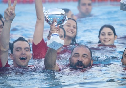 Έτσι γιόρτασαν οι τρεμπλούχοι (photos)